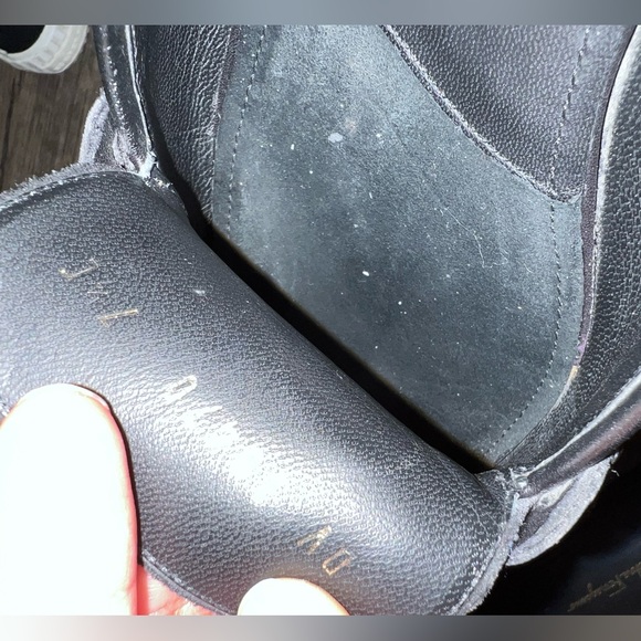 Salvatore Ferragamo loafers. - Picture 7 of 8